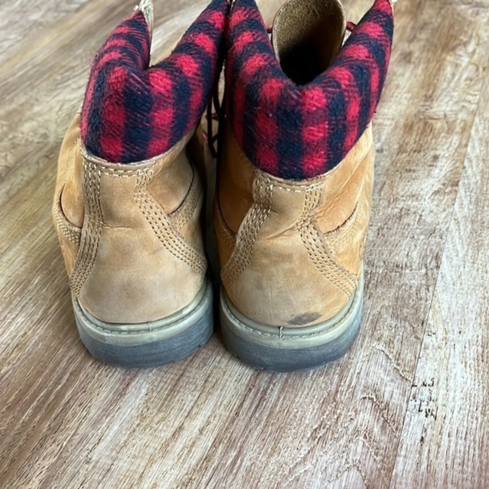 Timberland Women’s Plaid Boots Size 8 - Picture 3 of 7